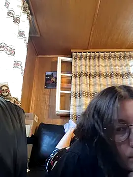 Young_Swiss_Lisa webcam
