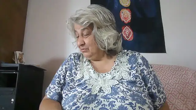 ExquisiteMature webcam
