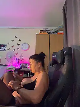 Hotangel75 webcam