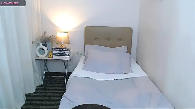scarlet_smith7 webcam