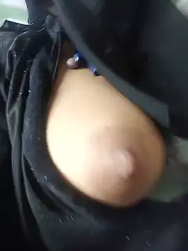 Aafreen_36 webcam