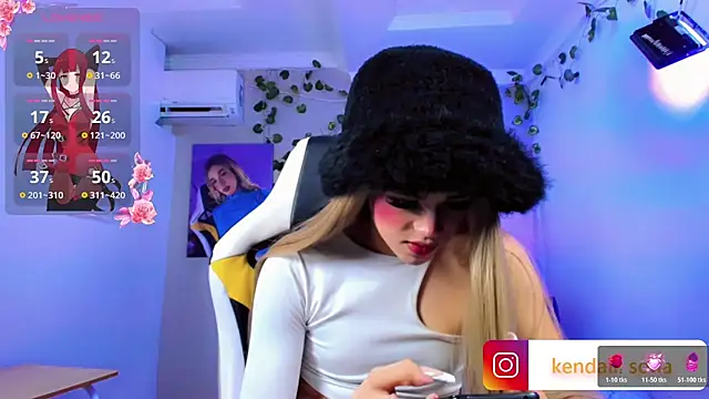 Sophiaa_doll_ webcam