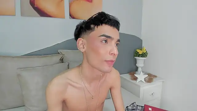 Andy_vergara1 live cam on StripChat