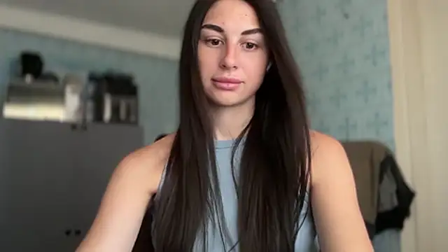 LiluMartiznir live cam on StripChat