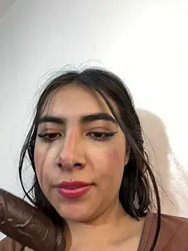 cherry_skinnyy_ webcam