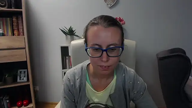sweetxLizzy live cam on StripChat