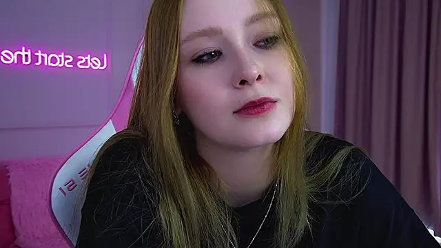 AgataFoxley webcam