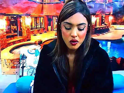 IndianPretty14u2Luv webcam