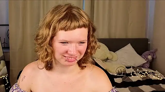 VioletDesiree webcam