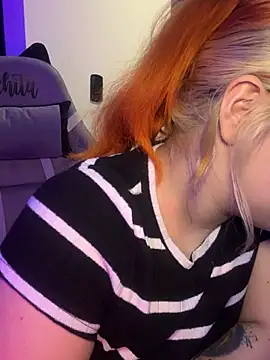 Sophia_Weest99 webcam