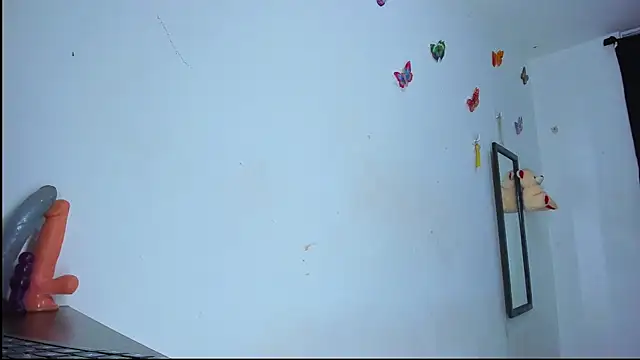 naomi_west_xxx webcam