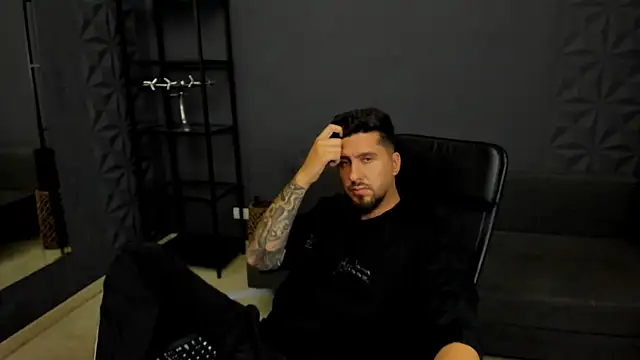 LoganStroud webcam
