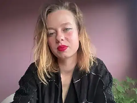 BettyFlirty webcam