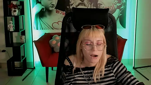 ReminaMeow webcam