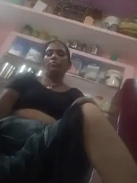 Rakhihot35 webcam