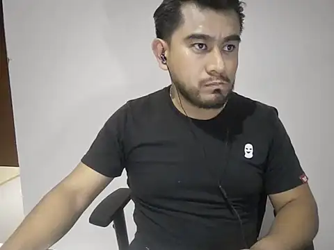 youmanhorny webcam