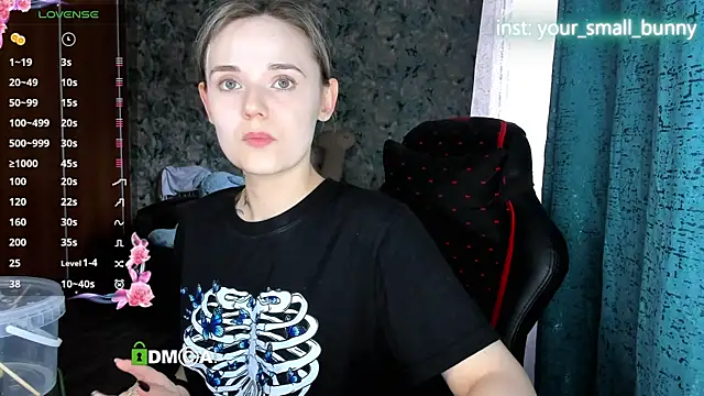 Your_small_bunny webcam