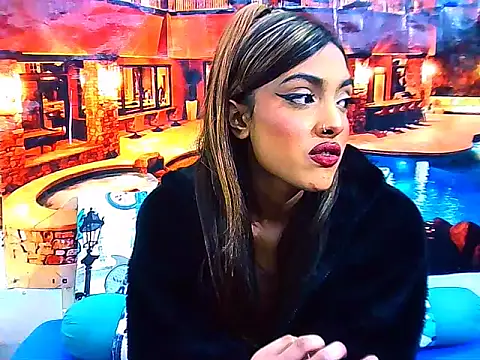 IndianPretty14u2Luv webcam