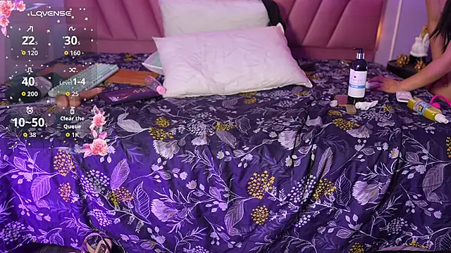 naughtyyindiann webcam