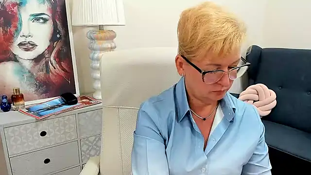 luna_xfantasy webcam