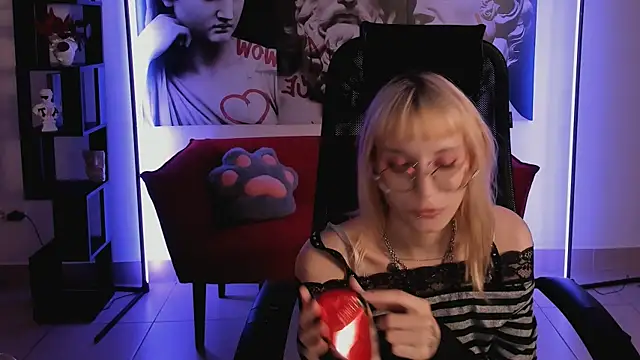 ReminaMeow webcam