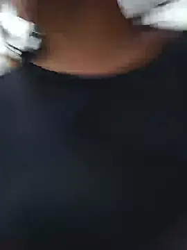 Romihot27 webcam