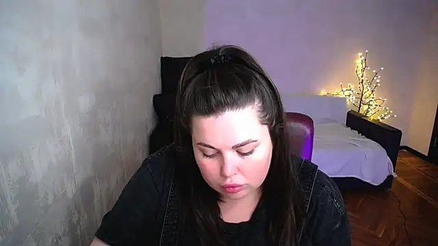 Emily_Mo webcam