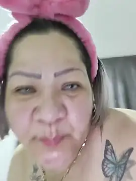 Dalessa_Bigtits webcam