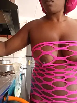 YummyBoobs_'s most recent online snapshot