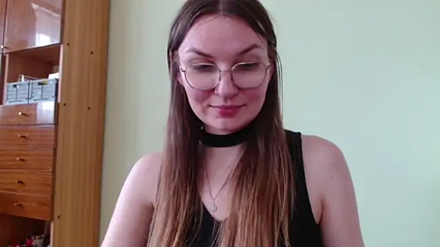 LooveELLYx webcam