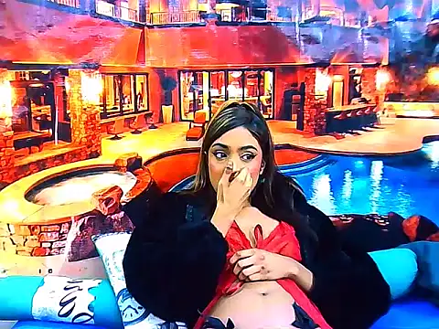 IndianPretty14u2Luv webcam
