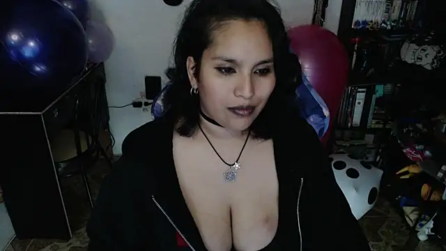 kureiji_hentaii webcam