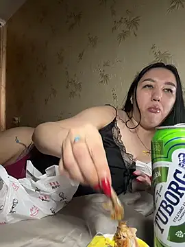 Naughtbaby_2025 webcam