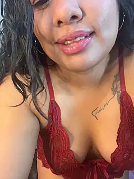 Rashell1_Queen webcam