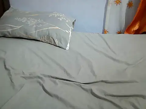 PrincessGee webcam