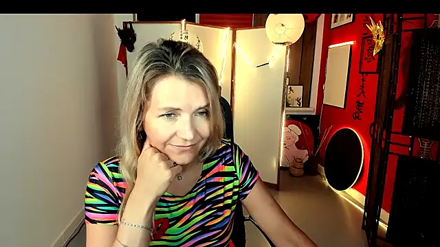 NicoleHitman webcam