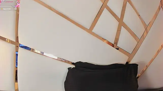Emilia_Carrintong webcam