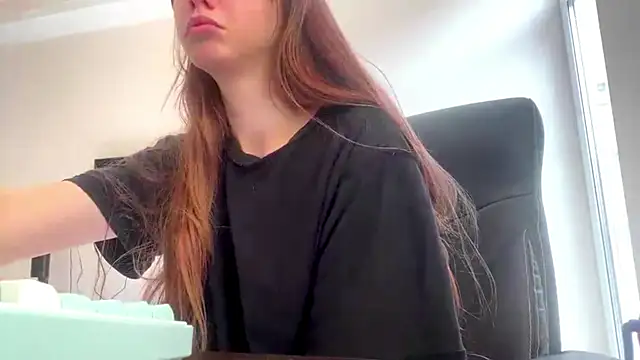 mollyrealay webcam