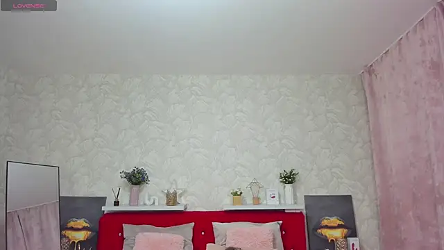 KattyPeachX webcam