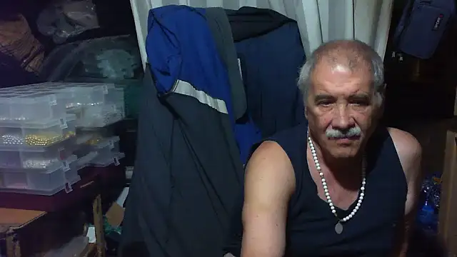 nonnomaturobisex (M grandpa) - maturo 71 anni cazzo, sega e pied.