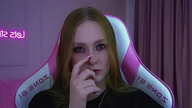 AgataFoxley webcam