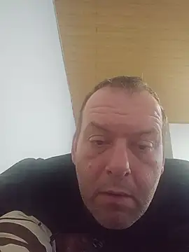 RobinBotom webcam