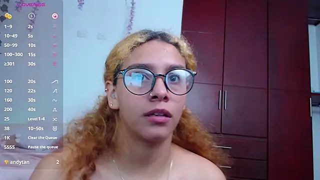 Sarabubbie webcam