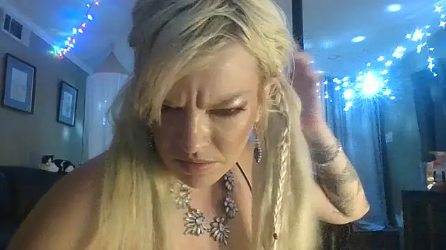 marilyn420 webcam