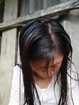 Buong-binh live cam on StripChat