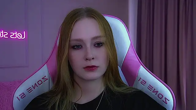 AgataFoxley webcam