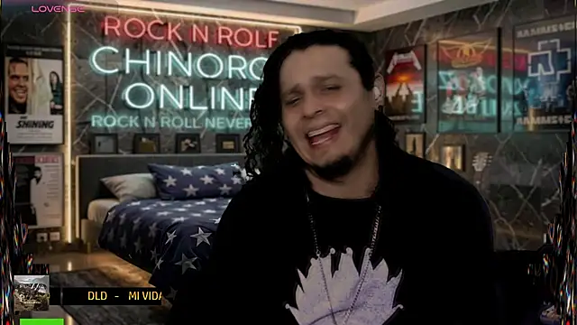 chino_roz live cam on StripChat