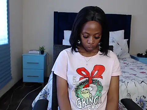 QUEENMANDYY