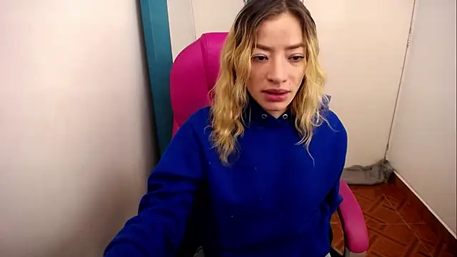 zoe_jones13 webcam