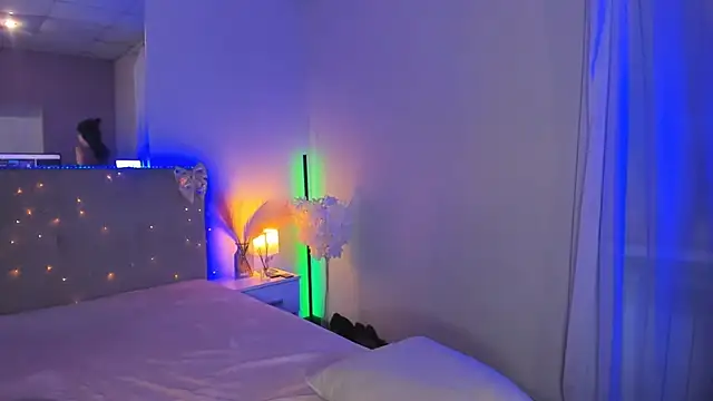 Laura_Leee webcam